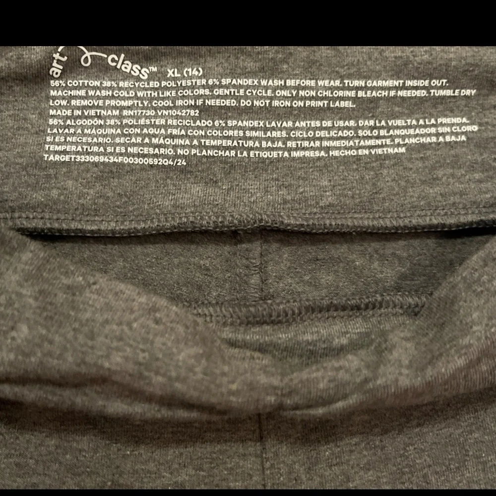 Girls' UA Tech™ Big Logo Twist Tee YMD 10-12+ & A Pair of Twist Grey Shorts Sz14